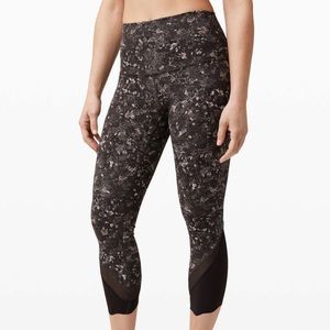 Lululemon Wunder Under Crop Scallop